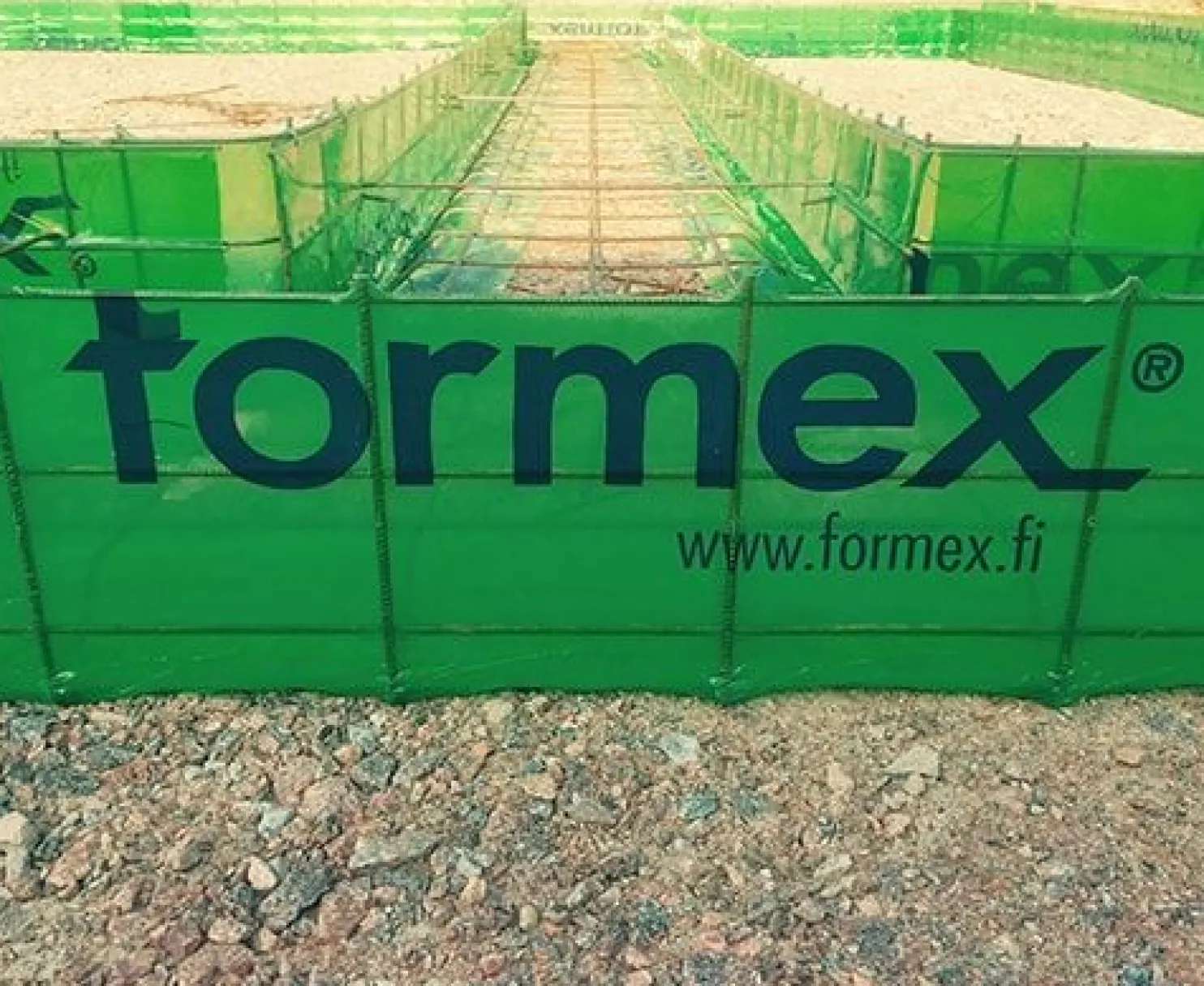 Anturamuotti Formex 250x400x5000mm teräkset 3xT8