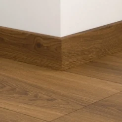 Jalkalista vinyylille Pergo, 240cm