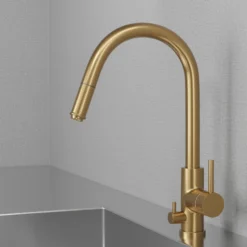 Keittiöhana Scandtap Steel Access Sand D ulosvedettävällä suuttimella ja pesukoneventtiilillä