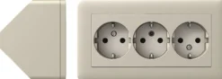 Pistorasia Schneider Electric Exxact 3-osainen pinta-asennus kulmaan metalli