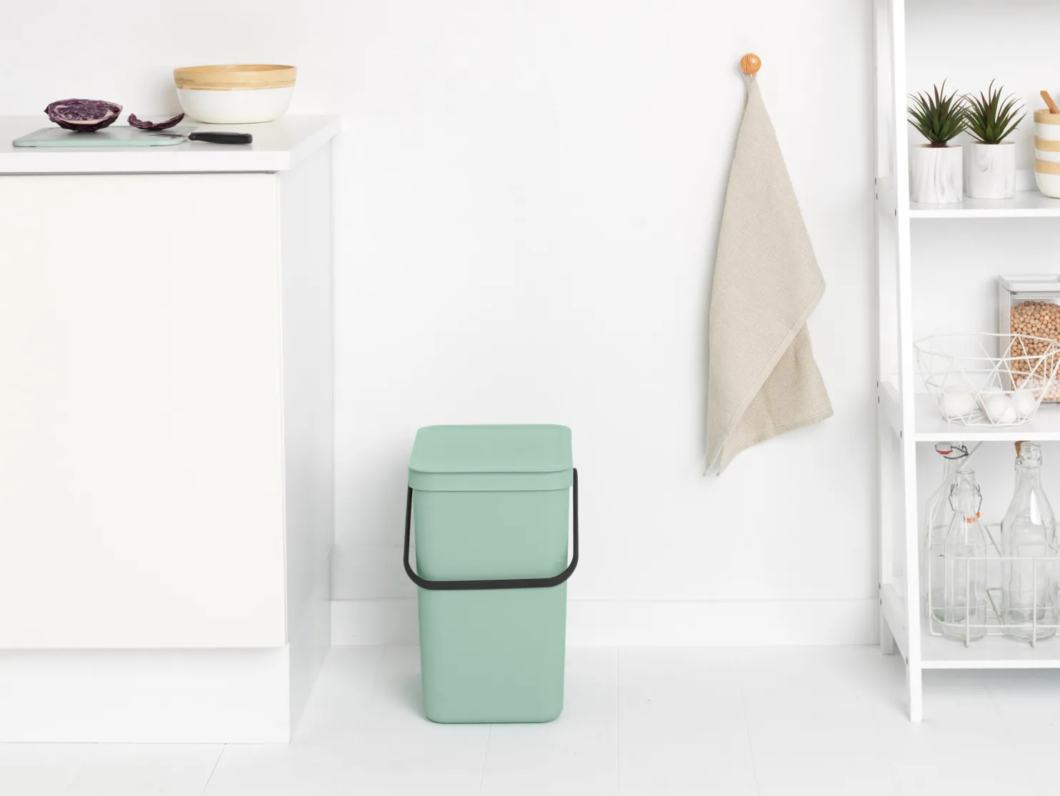 Roska-astia Brabantia Sort & Go 25L eri värejä