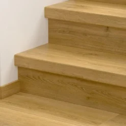 Vinyyliporrassuoja Pergo Medium Plank, 2kpl