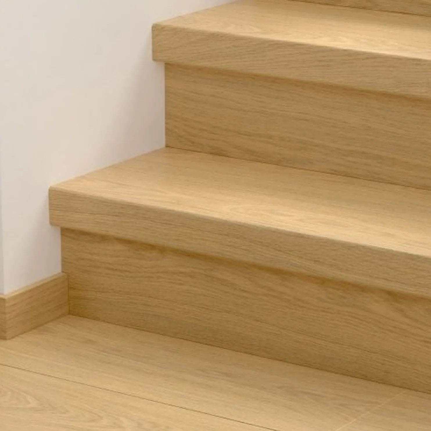 Vinyyliporrassuoja Pergo Medium Plank, 2kpl