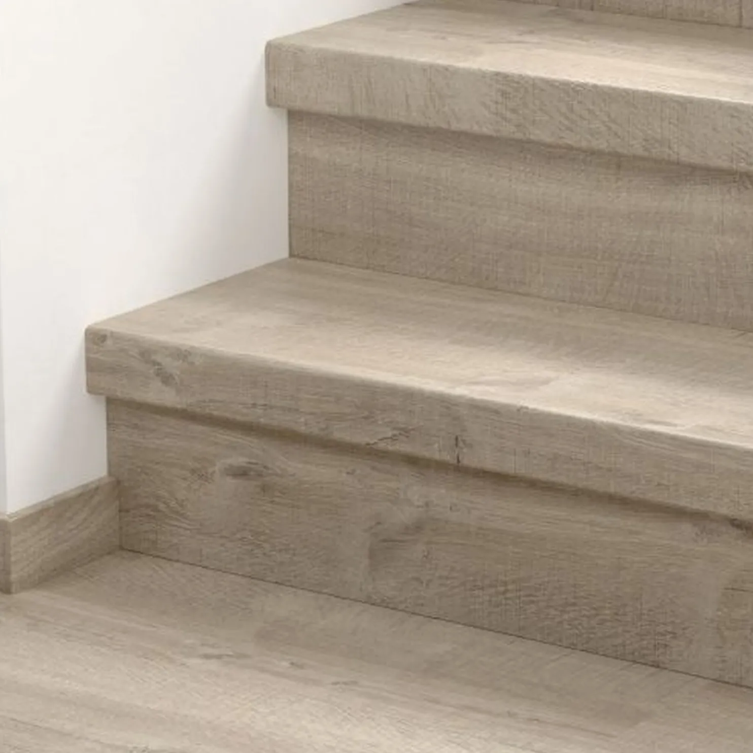Vinyyliporrassuoja Pergo Medium Plank, 2kpl