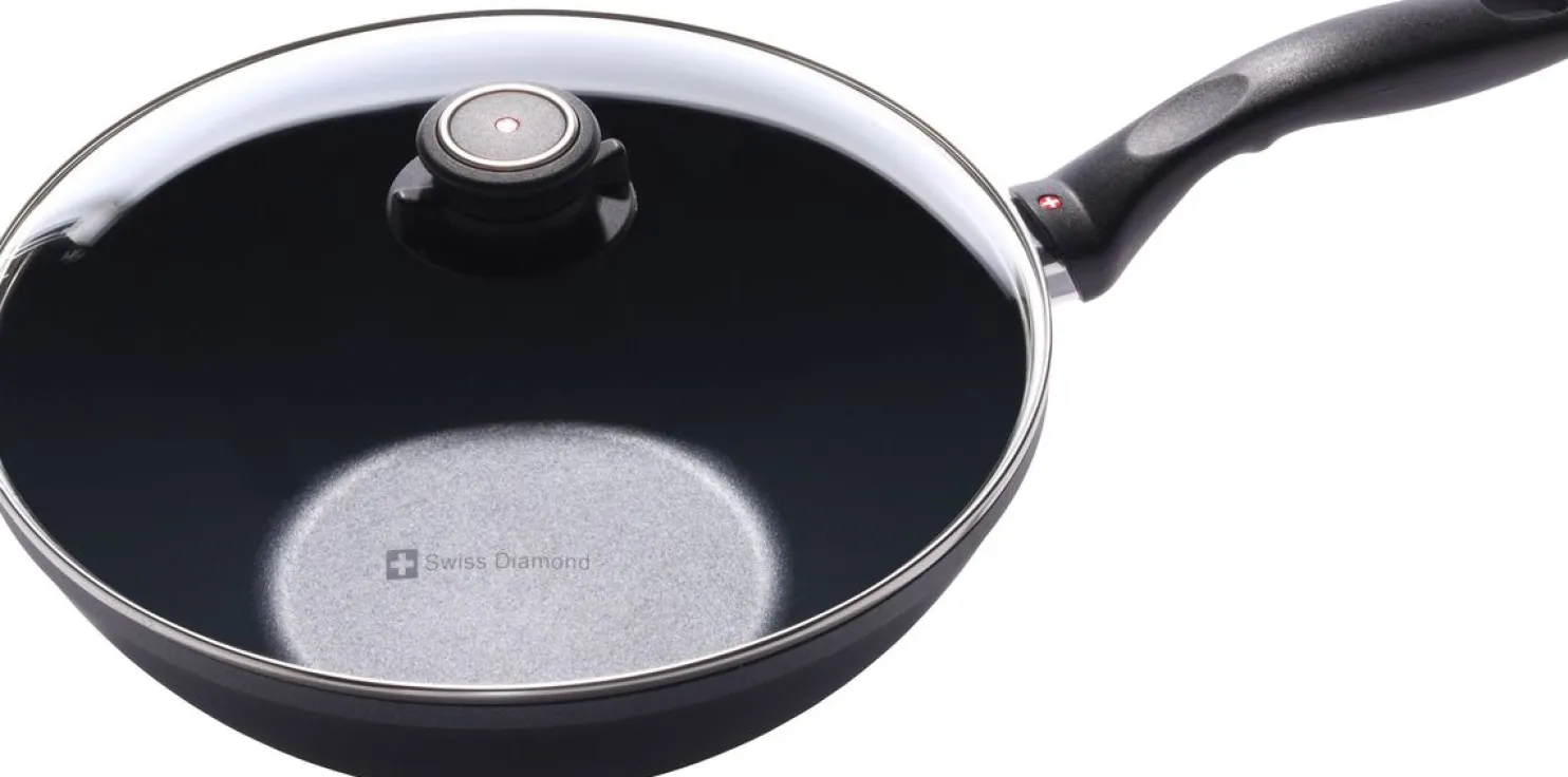 Wokkipannu kannella Swiss Diamond XD, Ø28cm